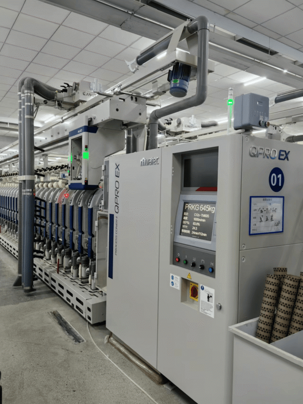 Self-winding blowing and suction cleaning machine